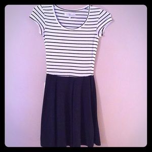 Women's cotton/poly/spandex navy/stripe dress